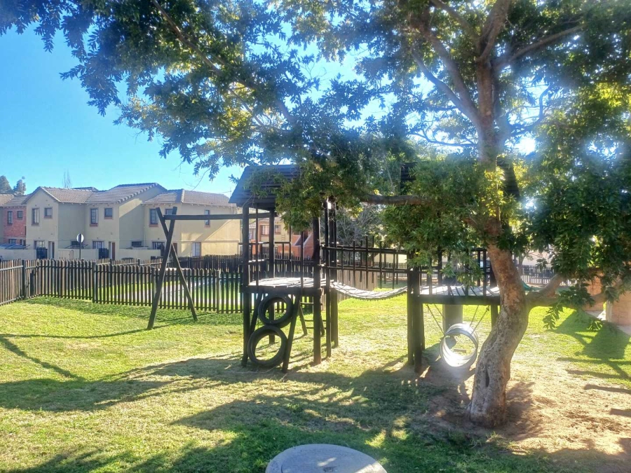 2 Bedroom Property for Sale in Hillside Free State